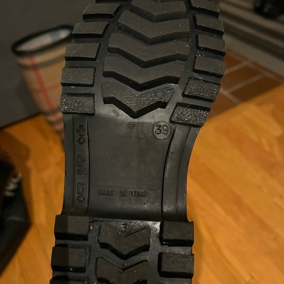 Burberry rainboots